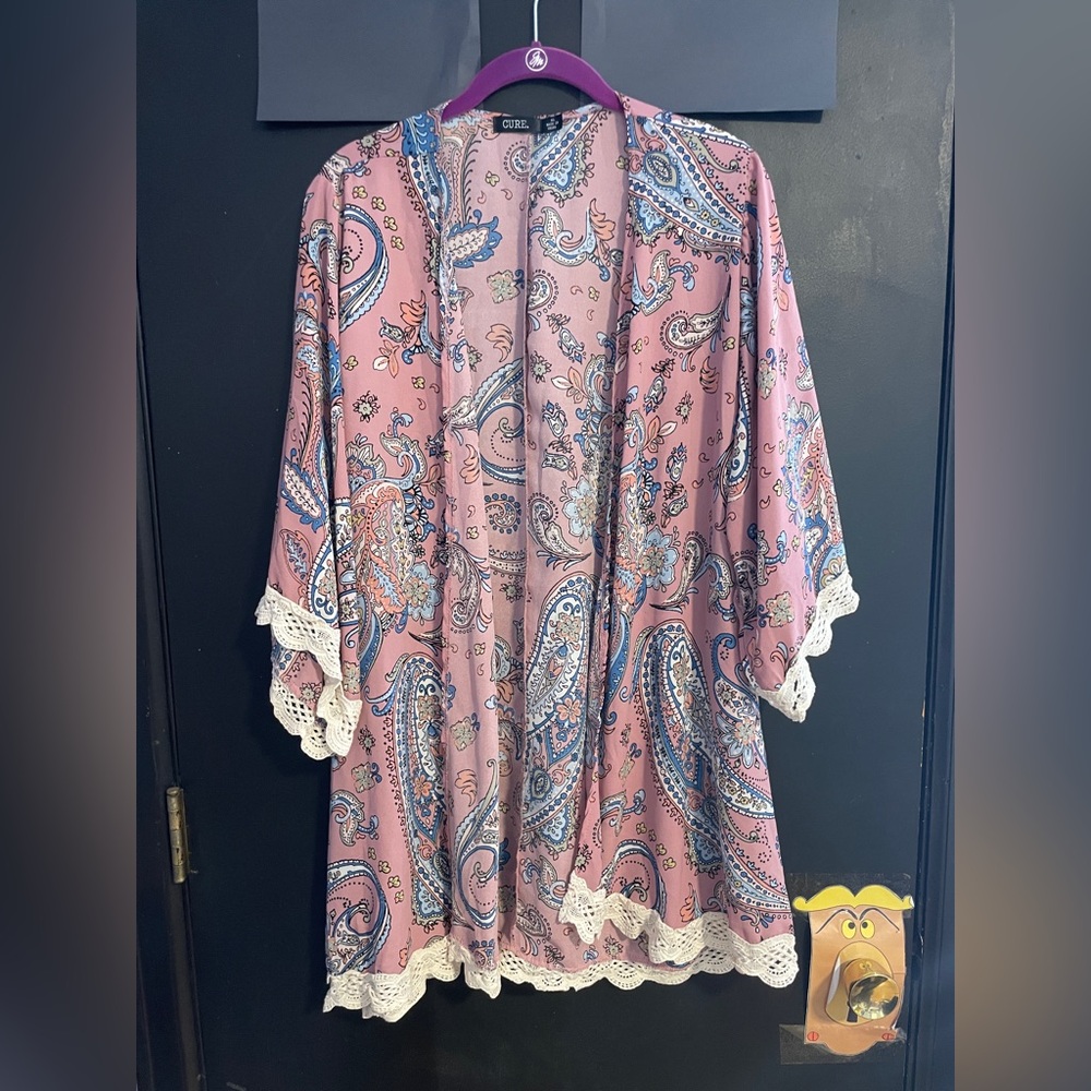 Chic Soul Pink Paisley Kimono